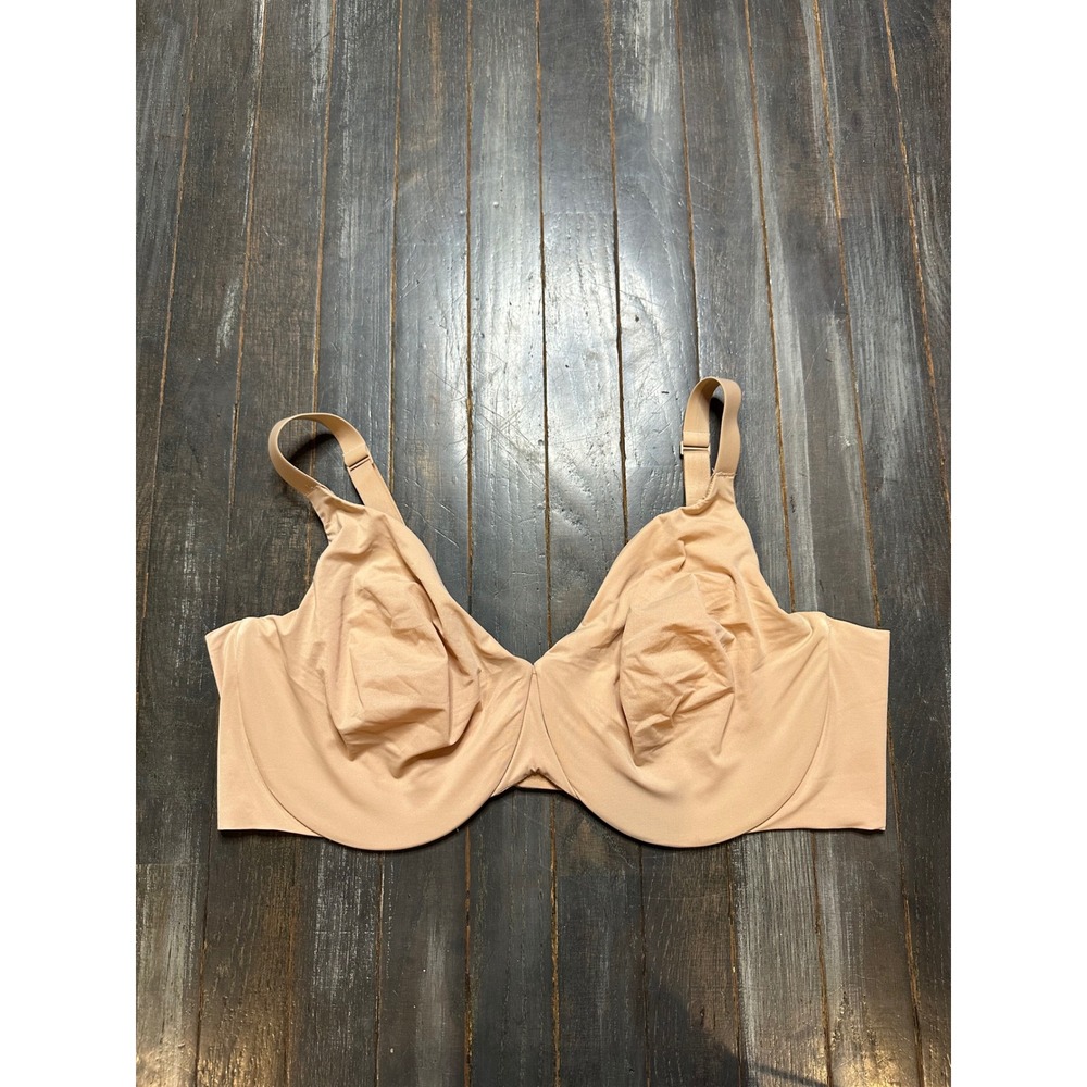 SKIMS Smoothing Underwire Bra Unlined Seamless Everyday